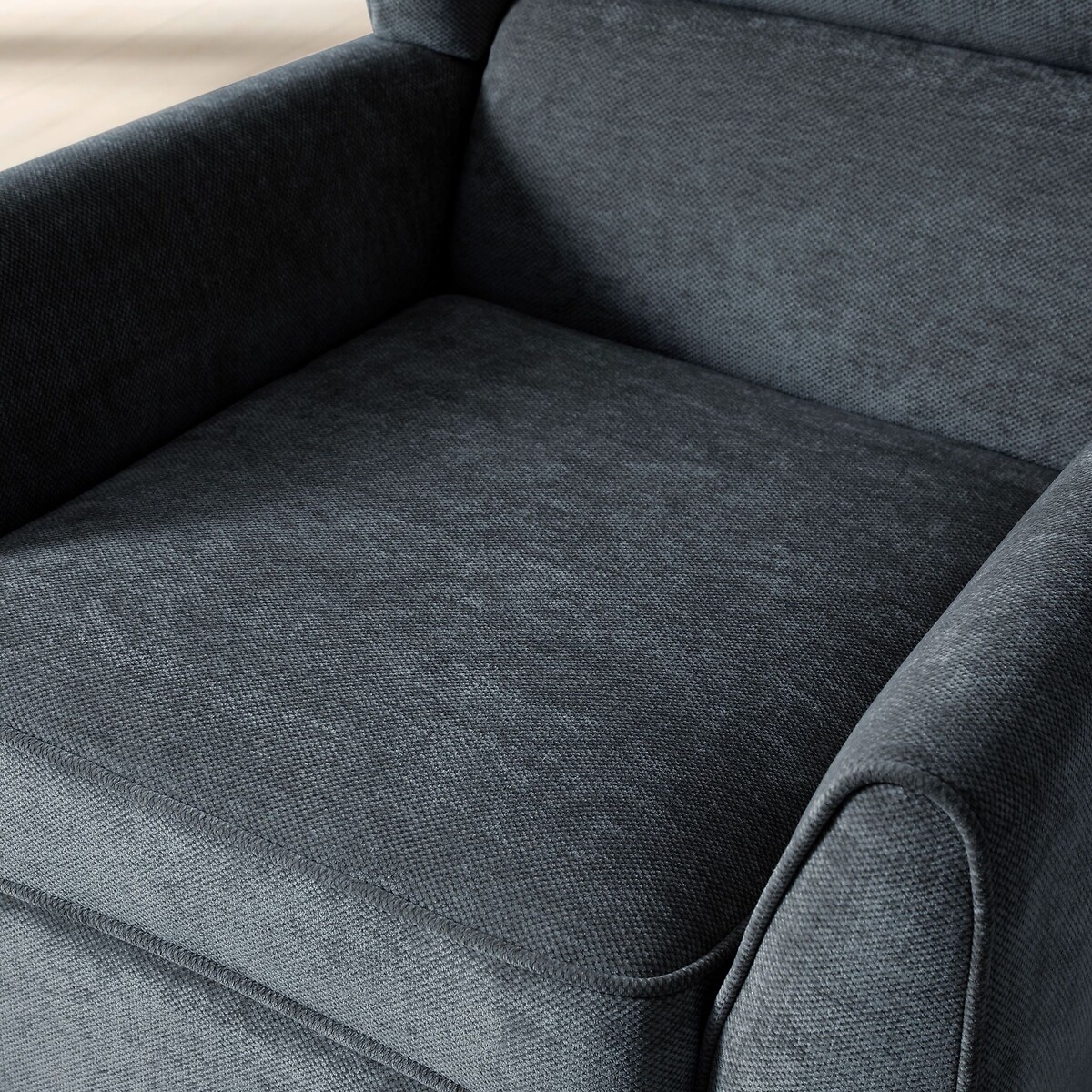 Liora Chenille Wingback Armchair denim, ÉDITÉ
