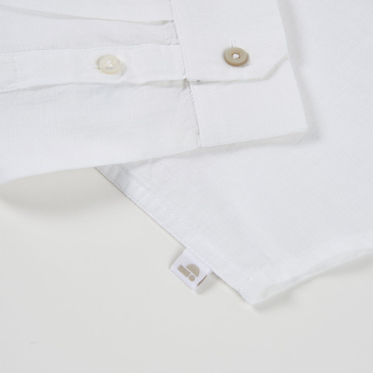 Chemise en lin blanc, BOBOLI