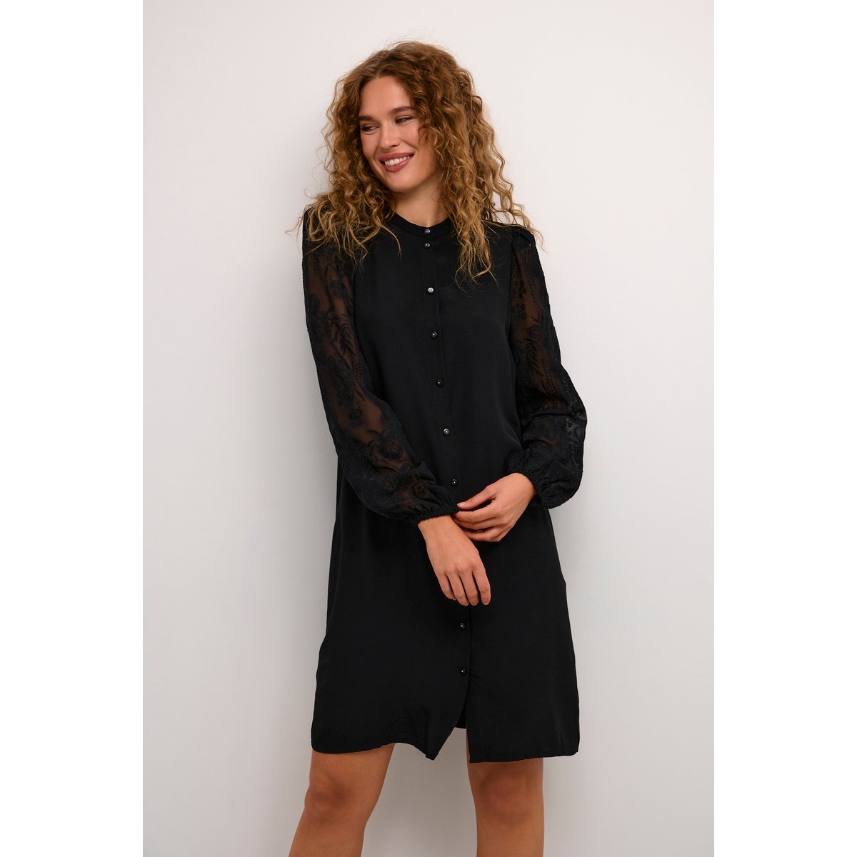 Dress noir, CULTURE