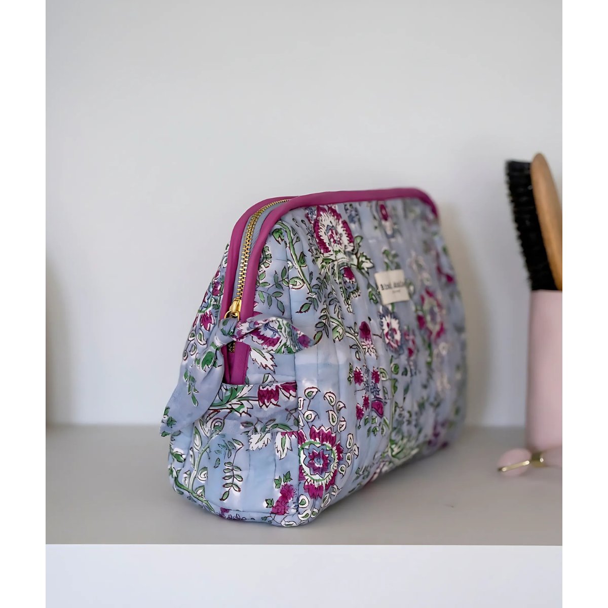Trousse toilette imprimée CAPRI bleu nuage, BINDI ATELIER