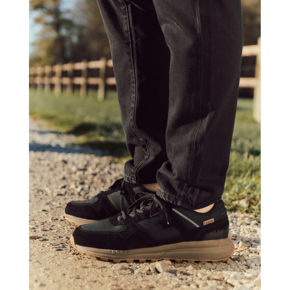 Baskets running en cuir noir, FAGUO