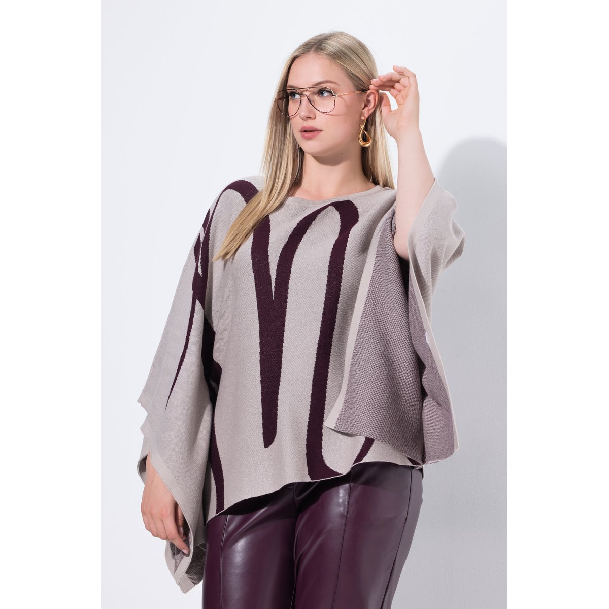 Poncho en maille oversize gris beige, ULLA POPKEN