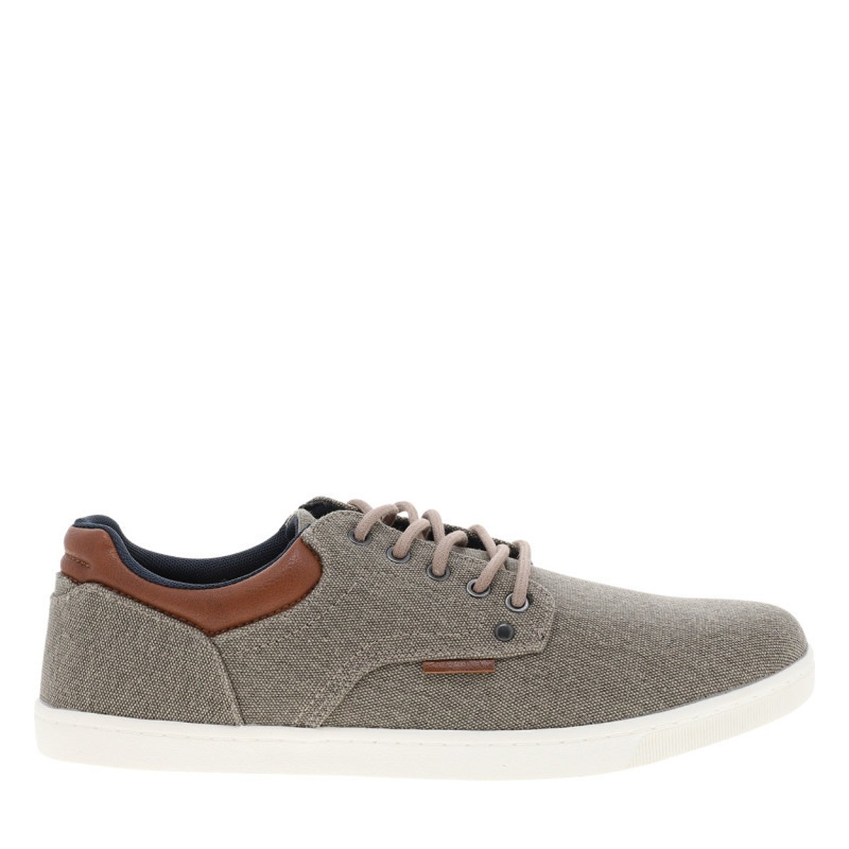 Baskets toile basse beiges à talon plat avec un patch cousu sur la languette beige, BULLBOXER