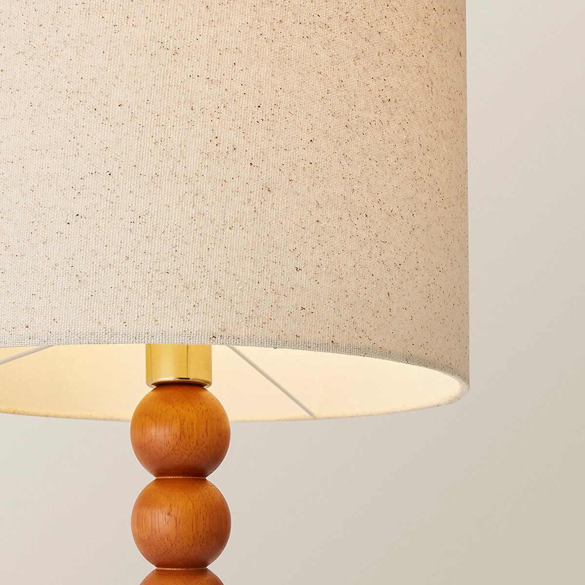 Wiley Walnut Bobbin Table Lamp with Linen Drum Shade natural, SO'HOME