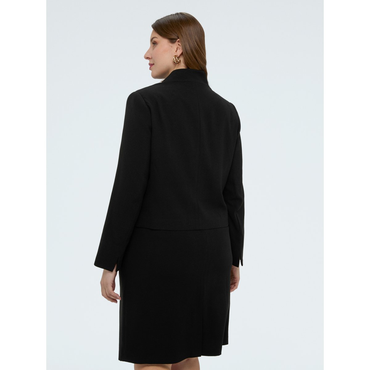 Blazer court noir, FIORELLA RUBINO