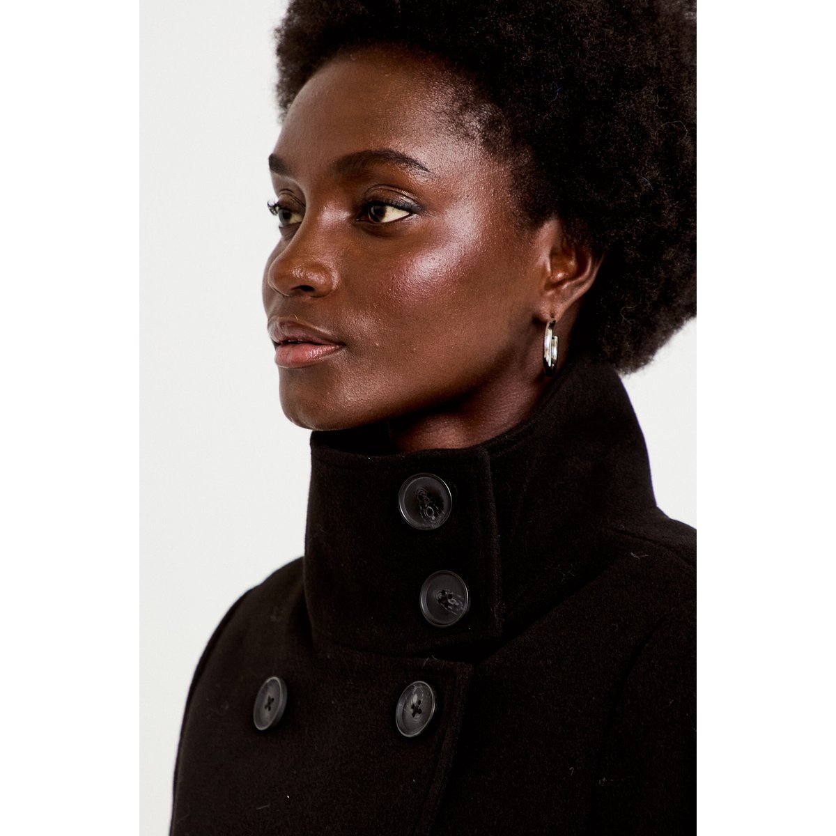 Manteau cintré mi-long col montant noir, CACHE CACHE