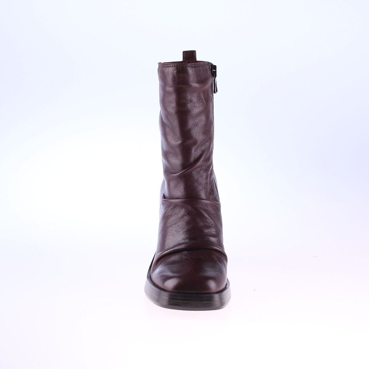 Botines de tacón, de piel plisada, con puntera cuadrada borgoña, MJUS
