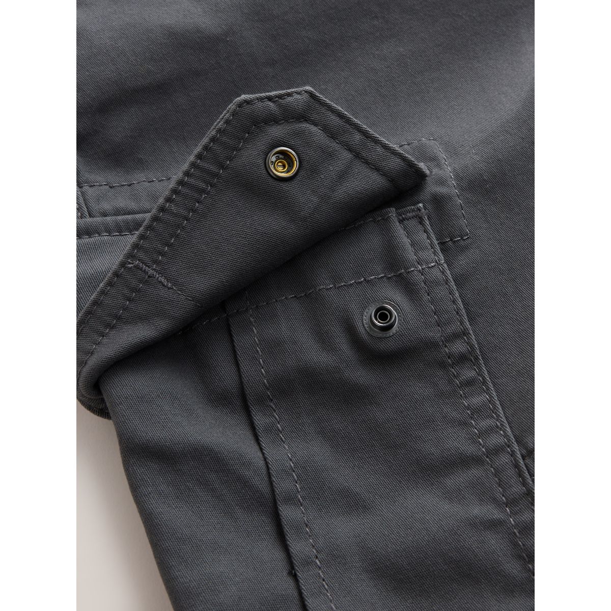 Pantalon cargo stretch en coton gris fusain, NEXT