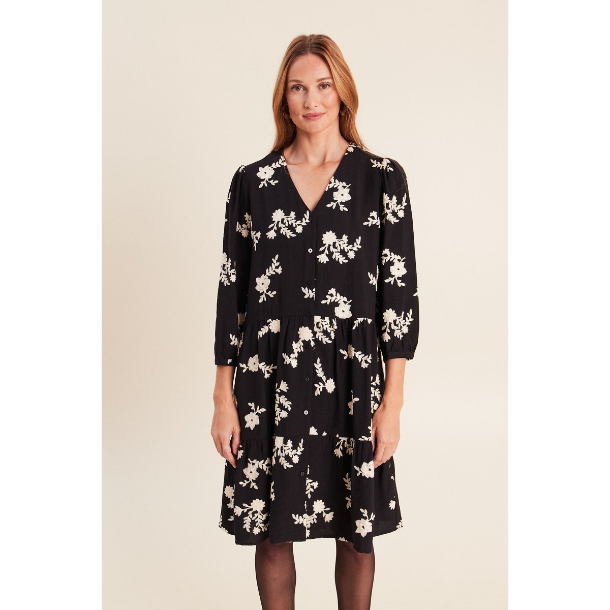 Robe courte évasée col v manches 3/4 noir, BREAL