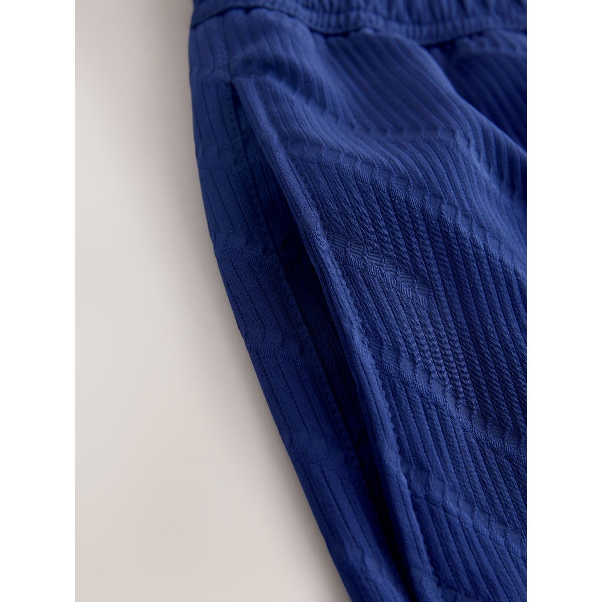 Short de bain à motif diagonale texturé bleu marine, NEXT