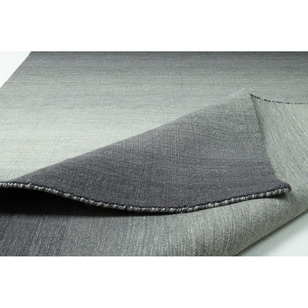 Tapis en laine vierge tissé à la main gris, THEKO