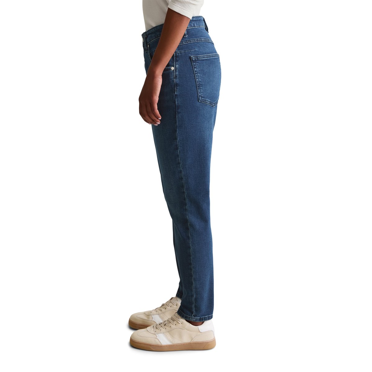 Jeans modèle Freja boyfriend en mélange de coton organique bleu foncé, MARC O’POLO DENIM