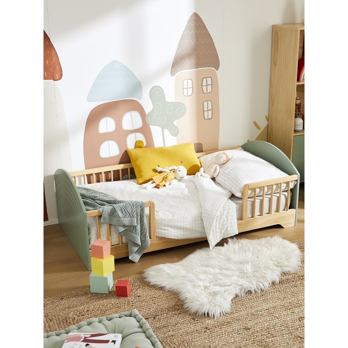 Lit enfant LIGNE ARC-EN-CIEL vert sauge, VERTBAUDET