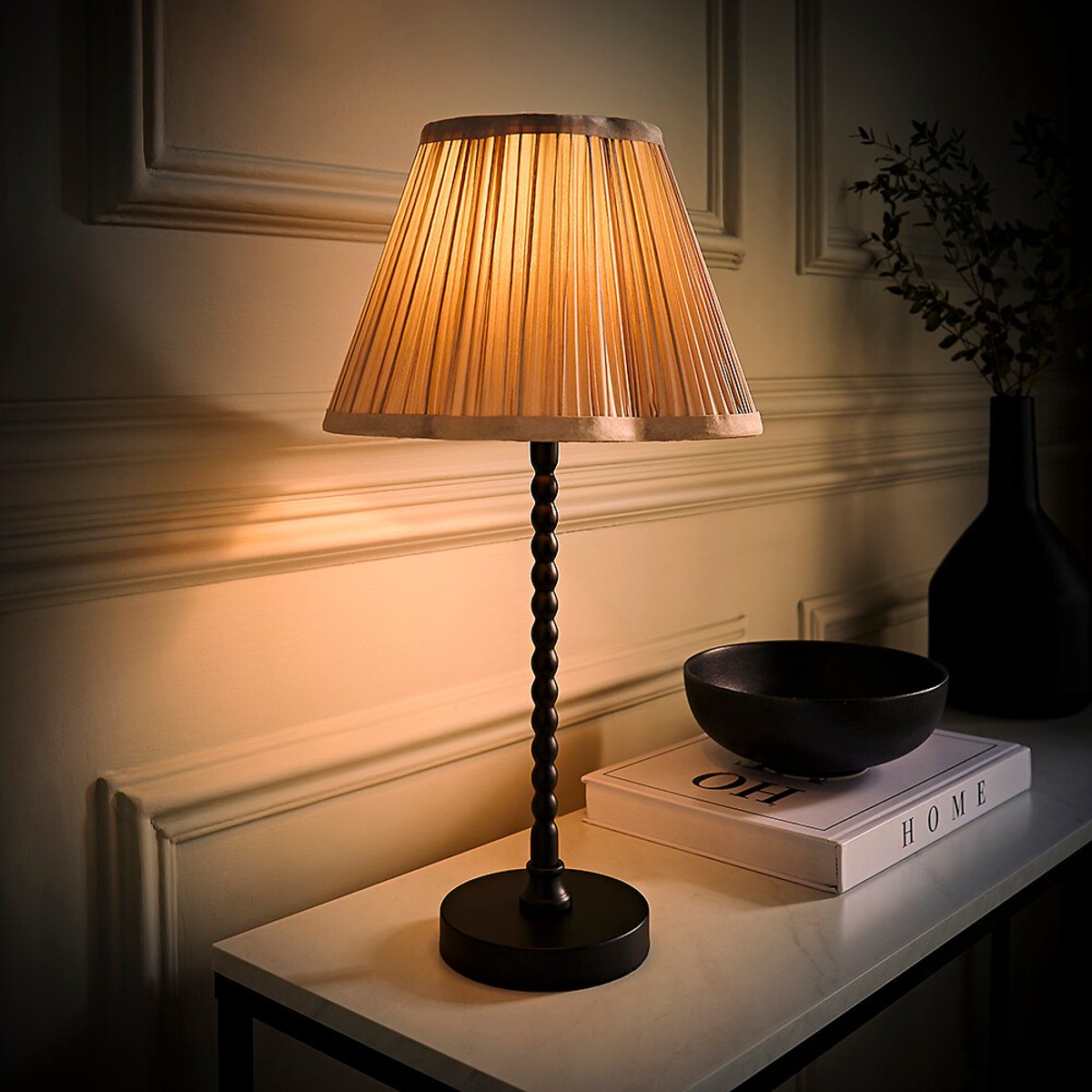 Max Bobble Table Lamp with Faux Silk Scallop Shade in Matte Black light grey, SO'HOME