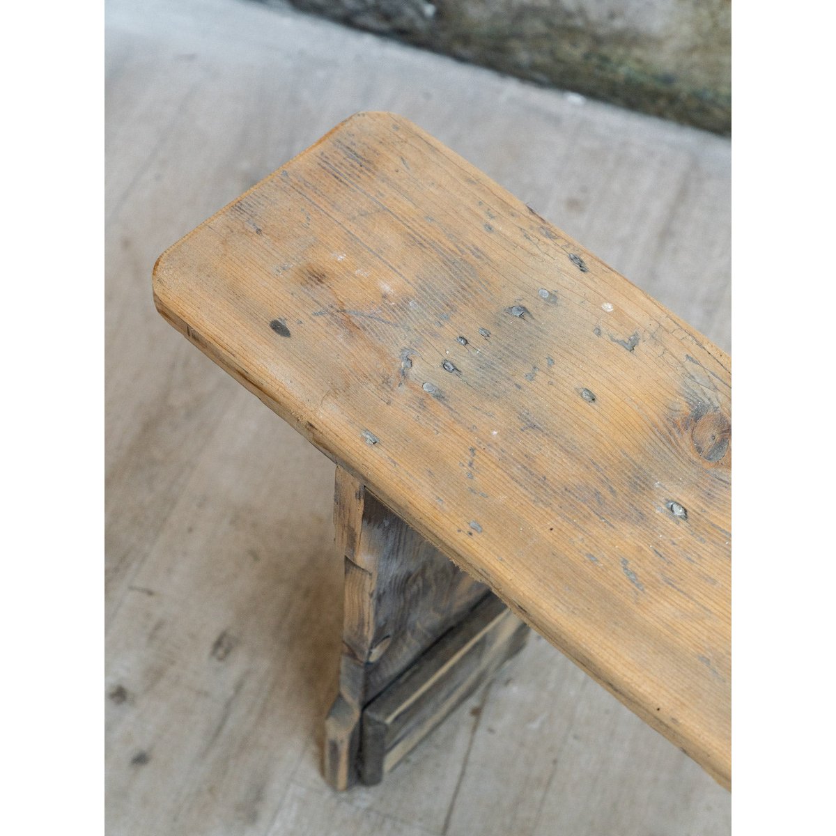 Banc en bois Antoine N°540 - Bon état bois clair, DEBONGOUT