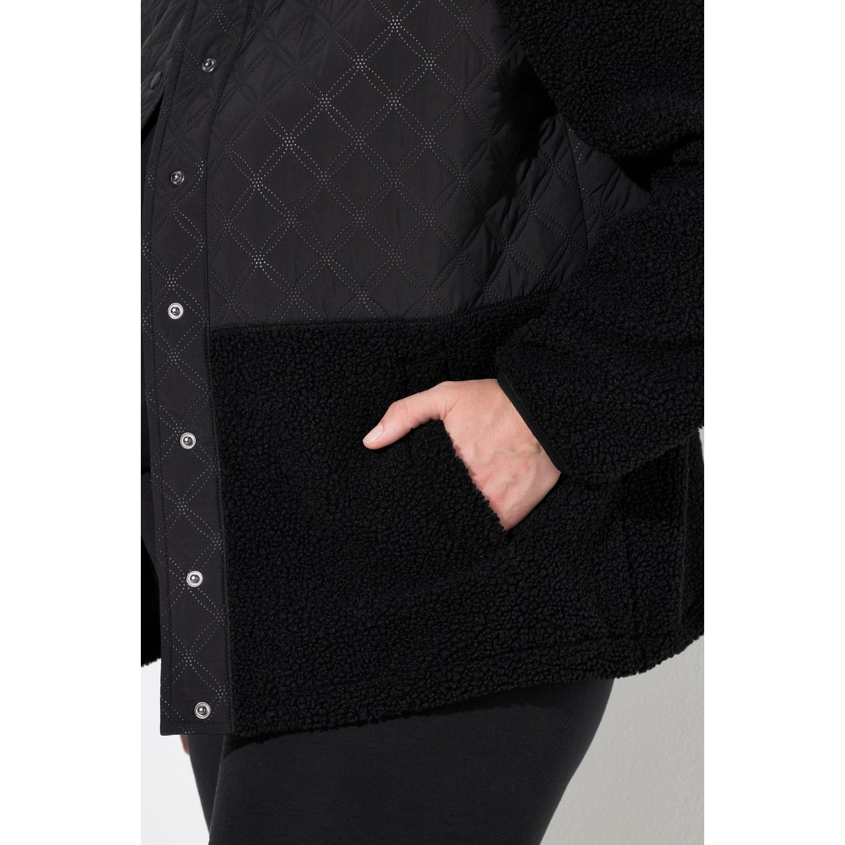 Veste en polaire matelassée à capuche noir, ULLA POPKEN