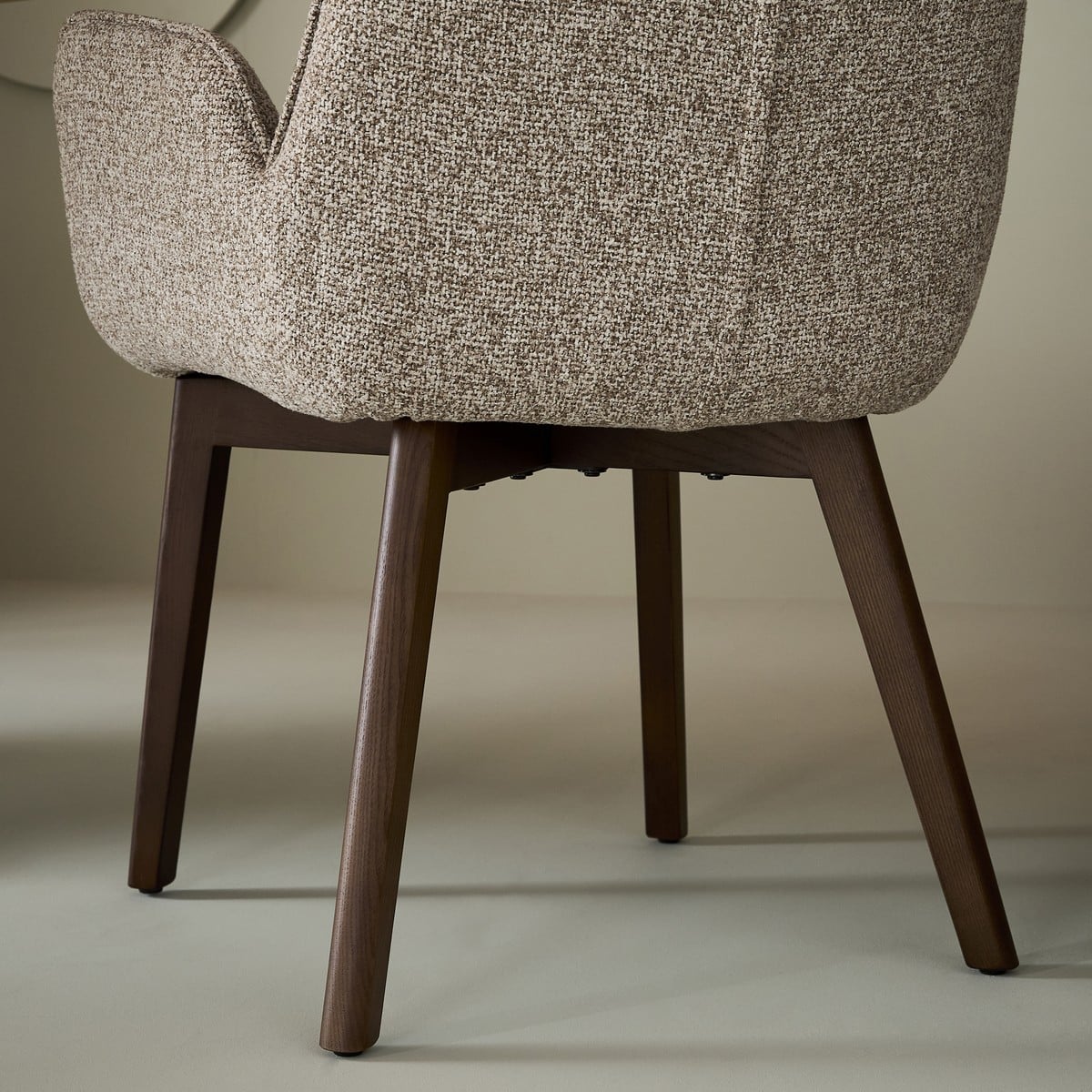 Lot de 2 chaises avec accoudoir tapissée beige KARL beige, SIGNATURE