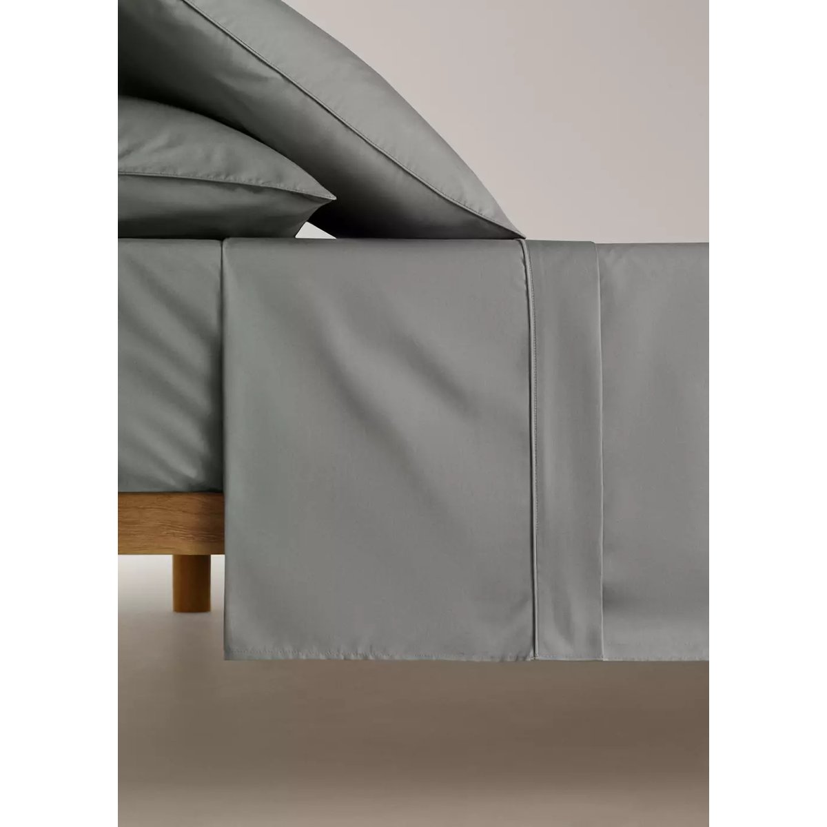 Drap percale de coton 500 fils détail passepoilé arrondi Lit 200 cm gris, MANGO HOME