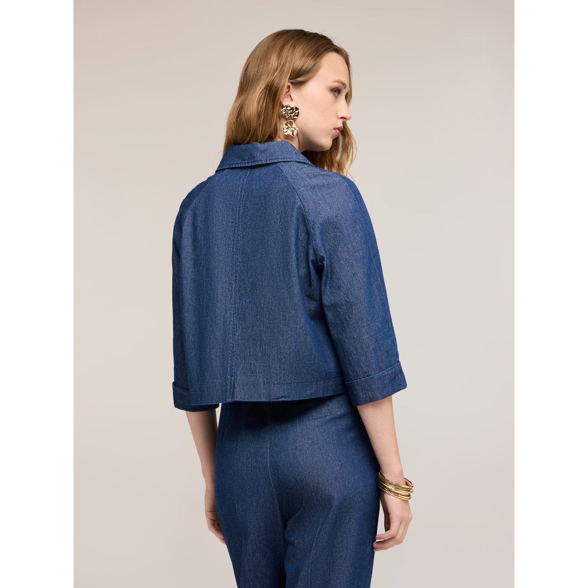 Trench court double boutonnage bleu, MOTIVI