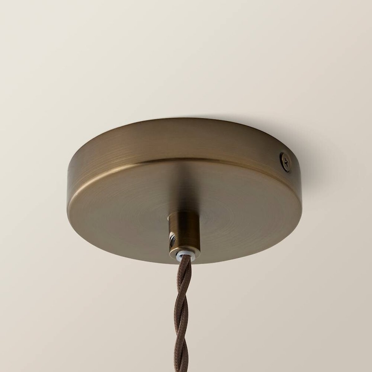 Maddy Pendant Light with Filament Bulb brushed brass, ÉDITÉ