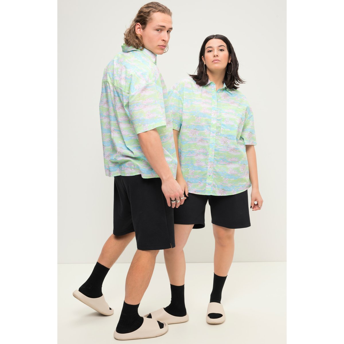 Chemise style hawaïenne oversized à imprimé bleu turquoise, STUDIO UNTOLD