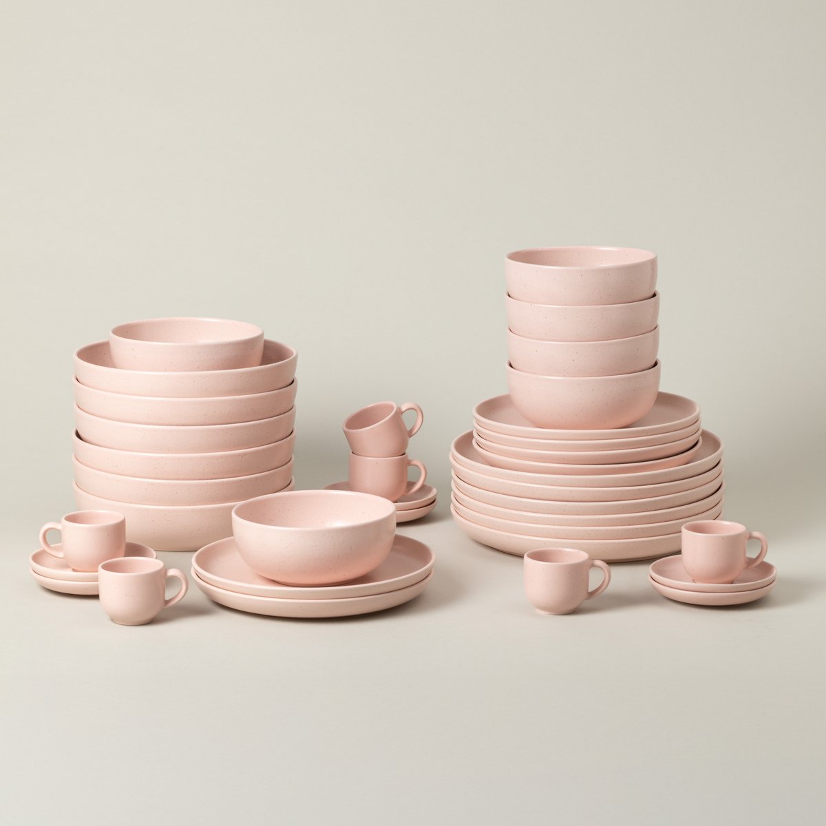 Set Table 30 Pièces avec Tasse et Soucoupe à Café Pacifica by Casafina marshmallow pink, COSTA NOVA