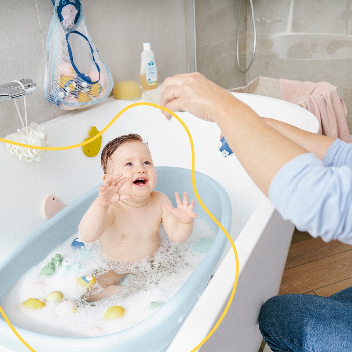 Jouets rigolos aspergeurs pour le bain multicolore, BADABULLE