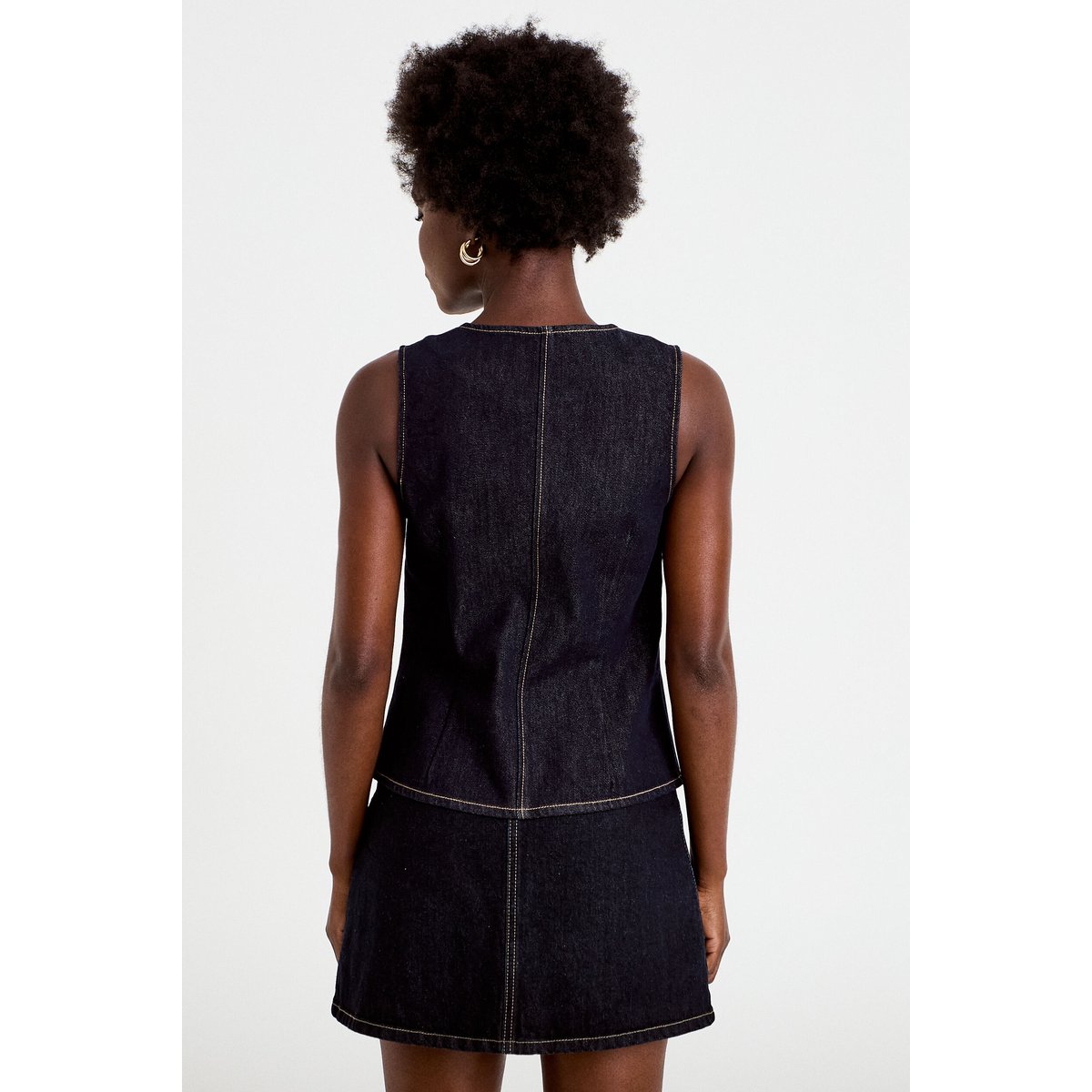 Gilet cintré sans manches en jean denim brut, CACHE CACHE