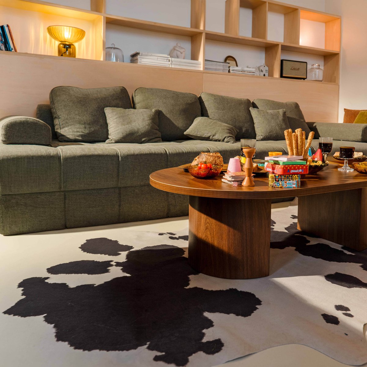 Canapé modulable 4 places assise profonde en tissu avec coussins, SNUGGY vert, OVIALA
