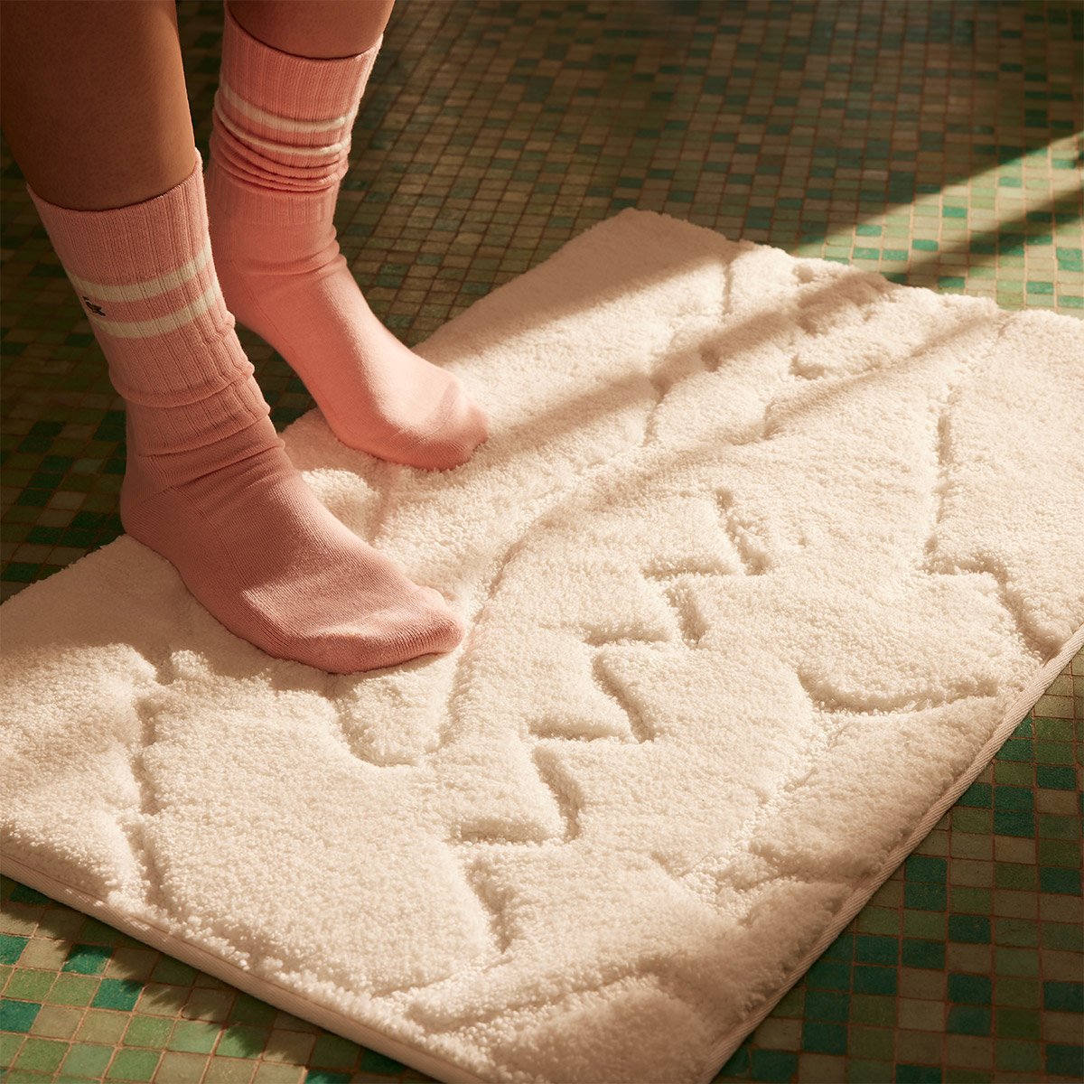 Tapis de bain en synthétique, L HÉRITAGE white, LACOSTE HOME