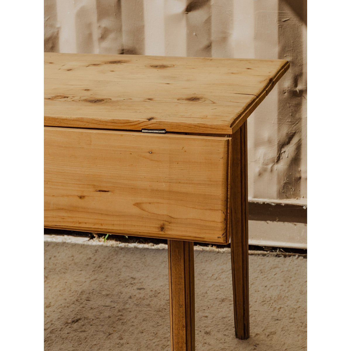Table à manger de ferme en bois Romy N°1440 - Bon état bois clair, DEBONGOUT