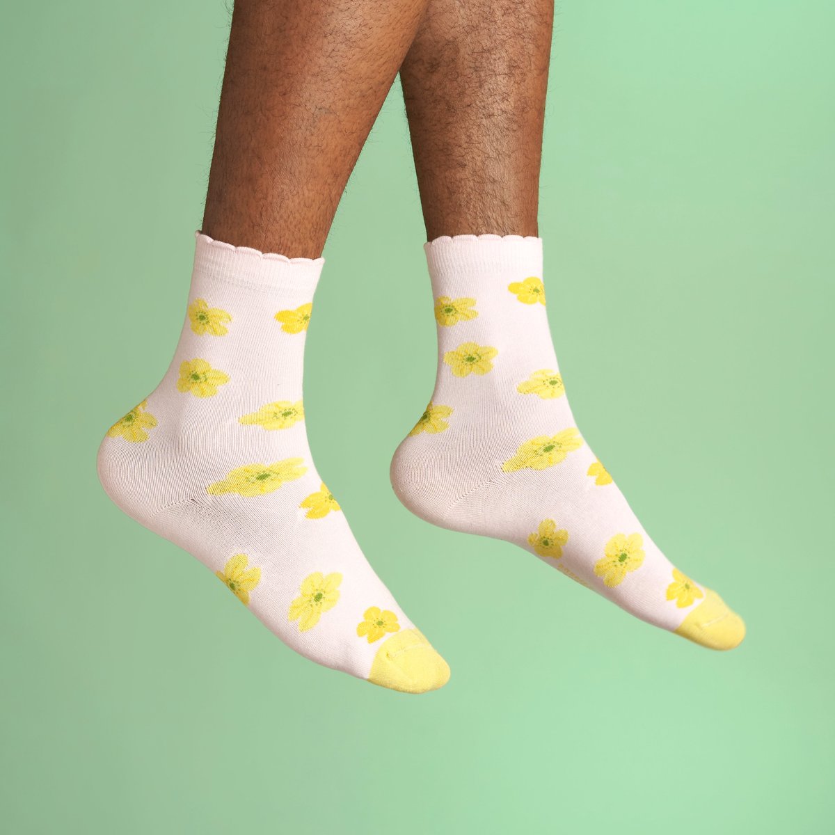Chaussettes BOUTON D'OR rose à fleurs jaunes, COUCOU SUZETTE