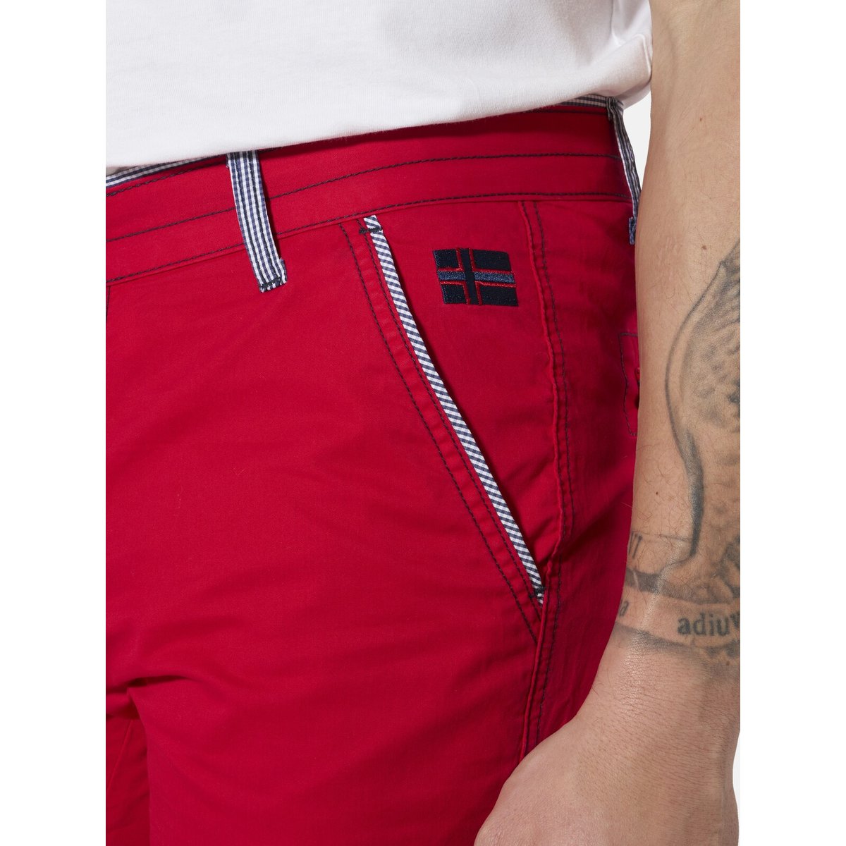 Bermuda cargo SILJAN rouge, JAN VANDERSTORM