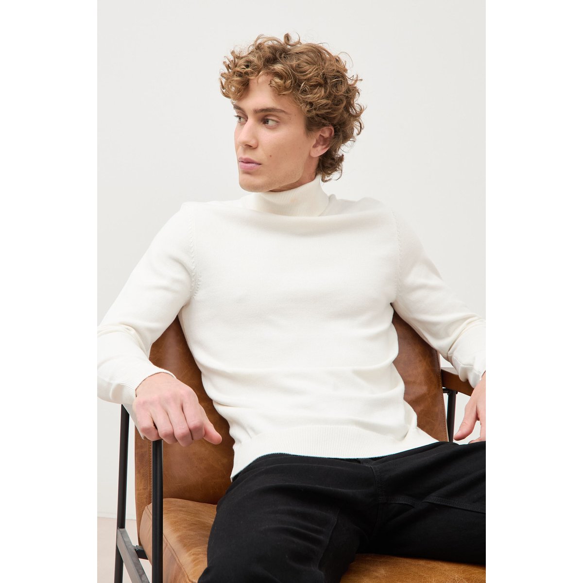 Pull fin col montant manches longues ecru, BONOBO