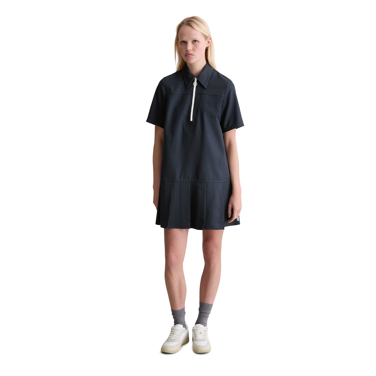 Robe courte relaxed en polyester recyclé avec viscose bleu foncé, MARC O’POLO DENIM