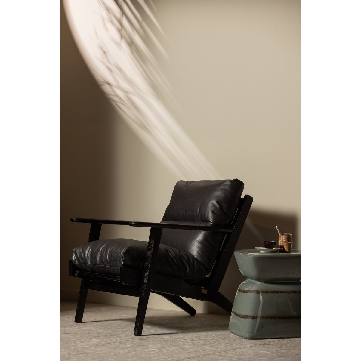 Fauteuil en bois et tissu - HOUSTON noir, WOOOD