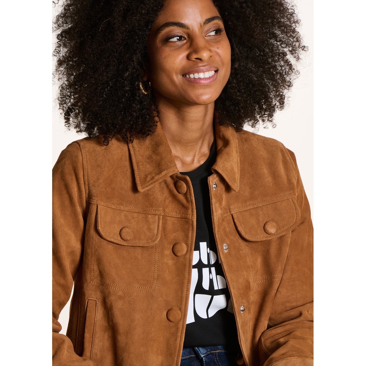 Blouson court en daim toffee, LA FEE MARABOUTEE