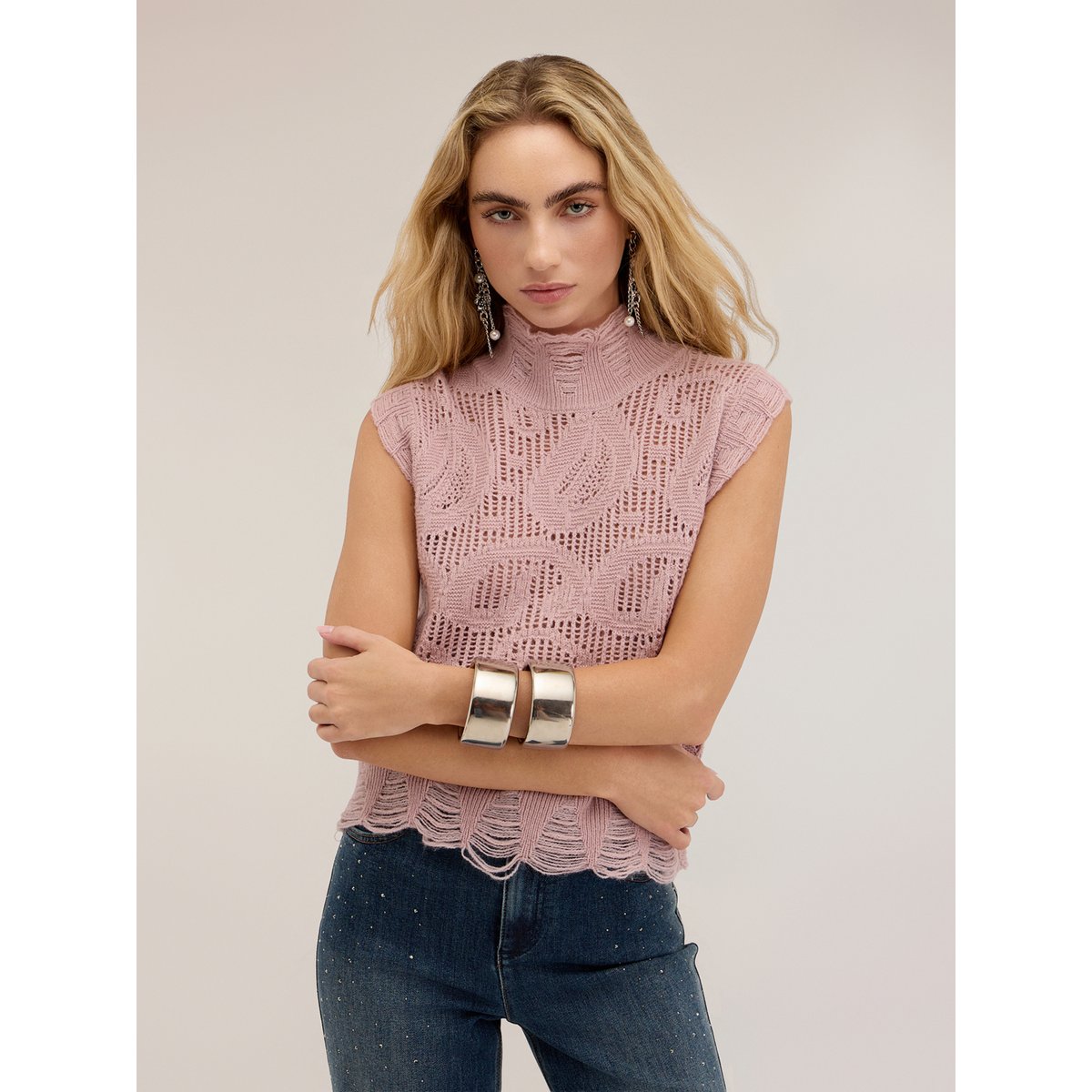 Col roulé en tricot effet dentelle rose, MOTIVI
