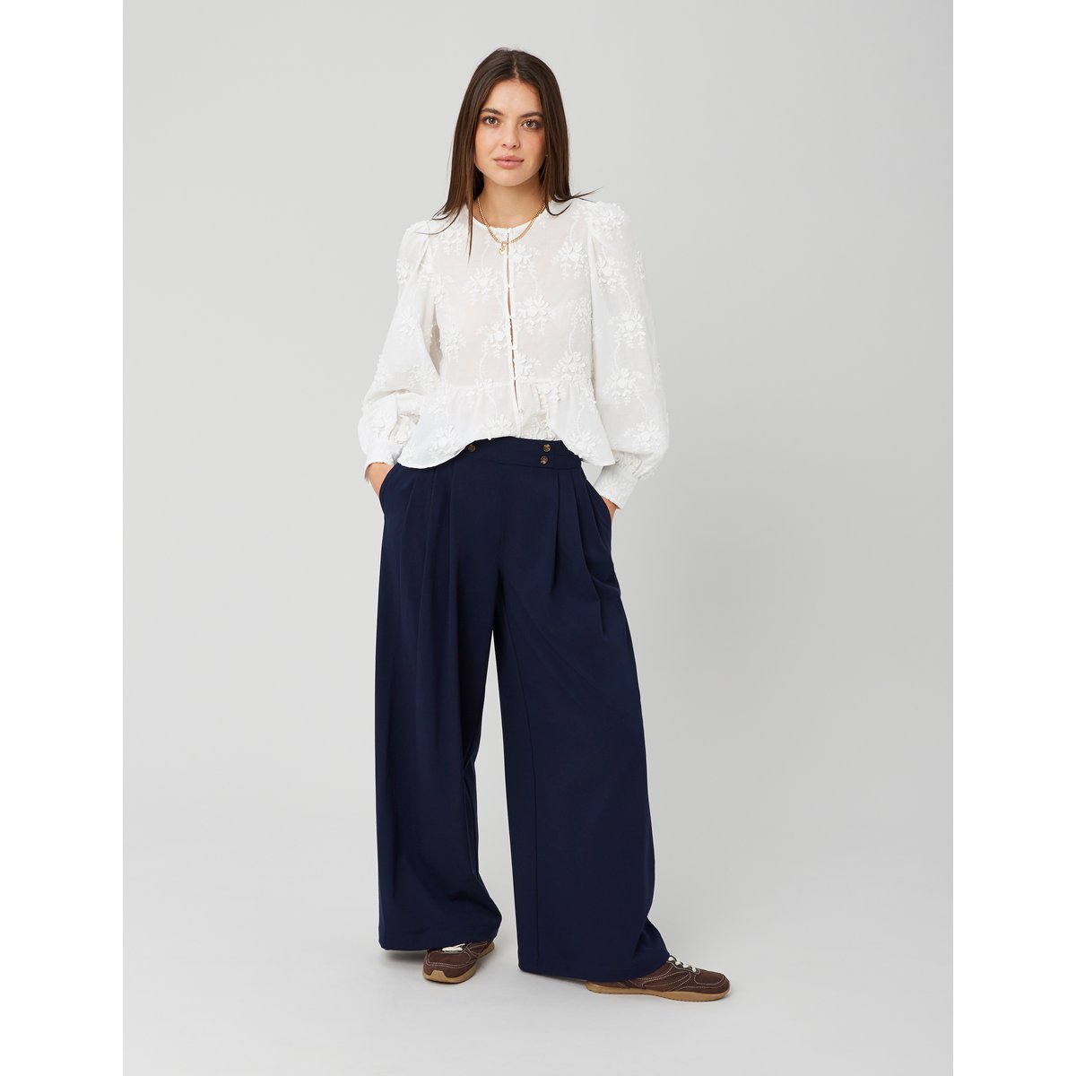 Pantalon fluide à pinces bleu foncé, BZB