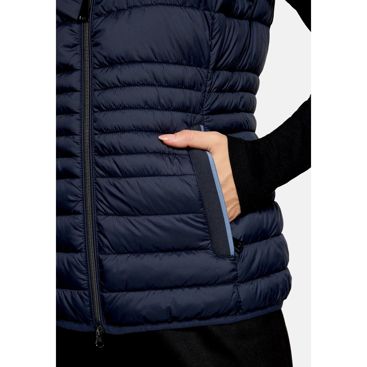Veste sans manches matelassée à col droit bleu foncé, BETTY BARCLAY