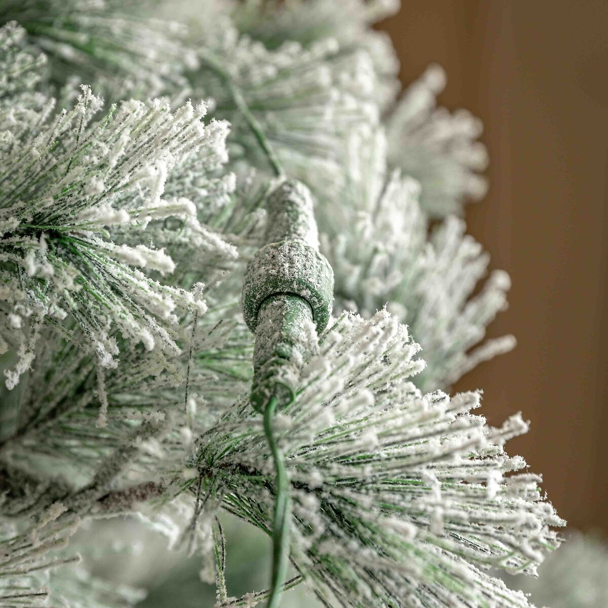 7ft Flocked Pine LED Christmas Tree green, ÉDITÉ