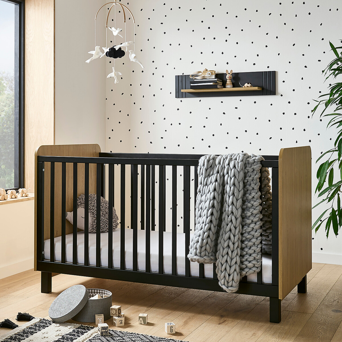Rafi Black Cot Bed black, CUDDLECO