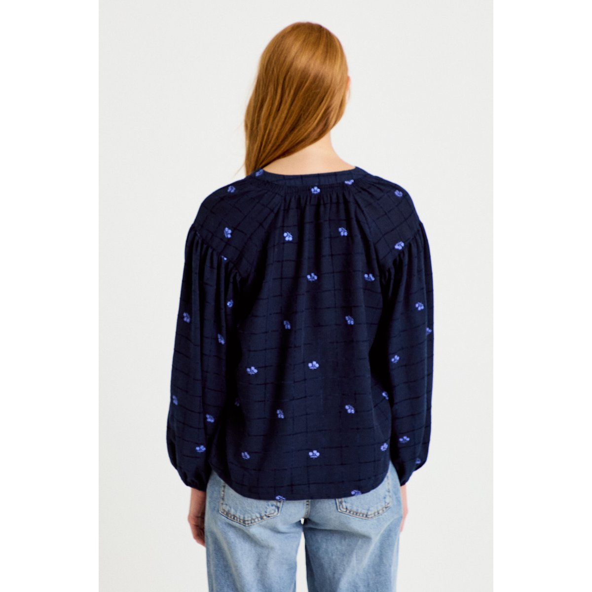 Blouse avec broderie bleu foncé, CACHE CACHE
