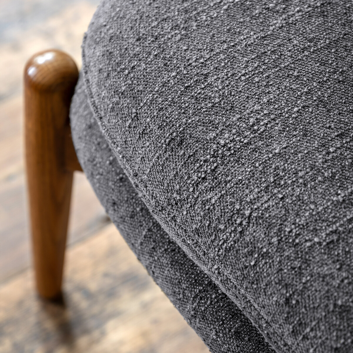 Fairfield Mid-Century Boucle Footstool charcoal, ÉDITÉ