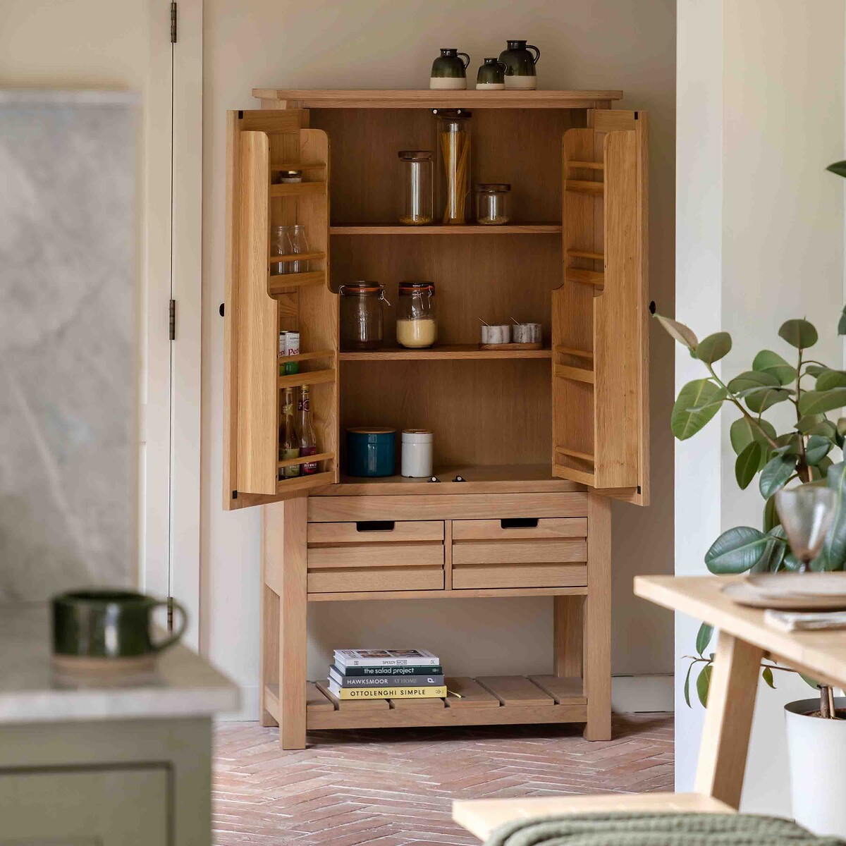 Ende Larder Cupboard oak, ÉDITÉ