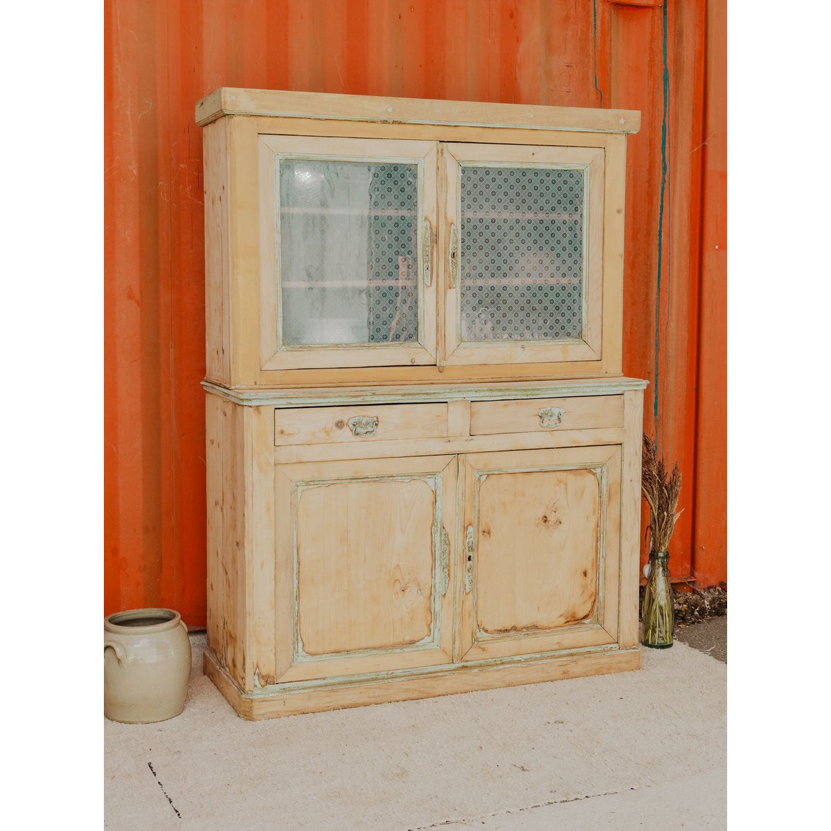 Buffet à deux corps en bois Gilbert N°1592 - Bon état bois clair, DEBONGOUT