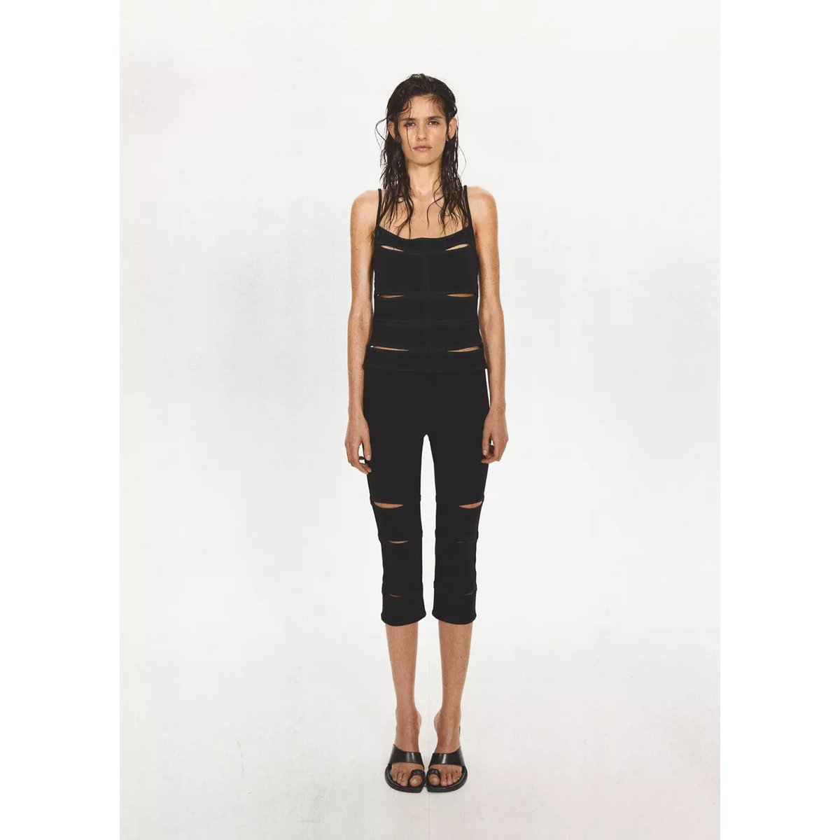 Pantalon capri ouvertures noir, MANGO