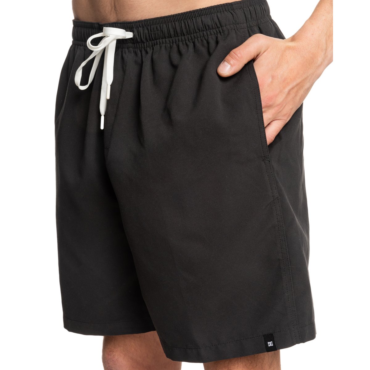 Short de marche à taille élastique STRYKER 18". noir black, DC SHOES