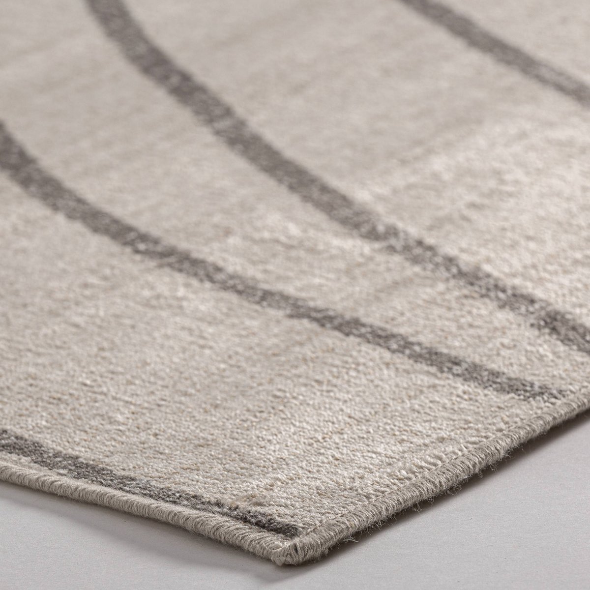 Tapis collection VACIO en viscose beige et gris, RECOLLECTION