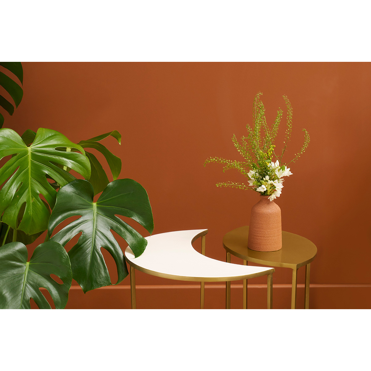Table d'appoint en métal laqué TOSCANE blanc, MILIBOO